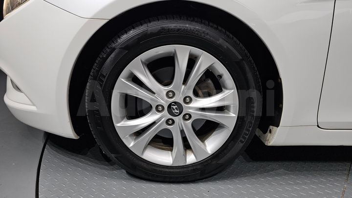 Hyundai Sonata 2010 — 5