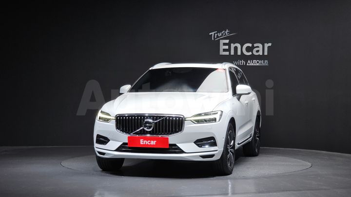 Volvo XC60 2021 — 3