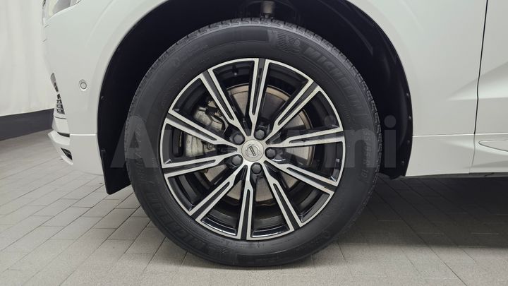 Volvo XC60 2021 — 5
