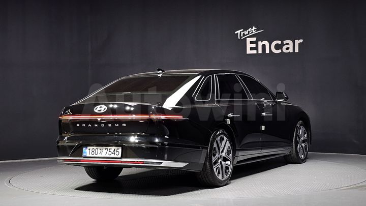 Hyundai Grandeur 2025 — 2