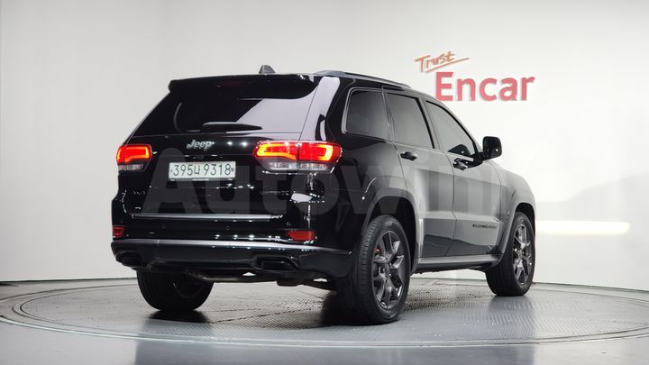 Jeep Cherokee 2020 — 2