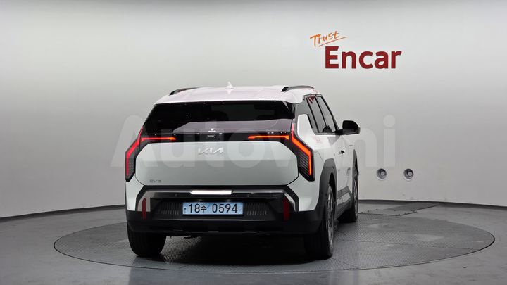 Kia EV3 2025 — 4