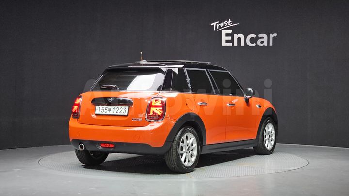 Mini Cooper 2020 — 2