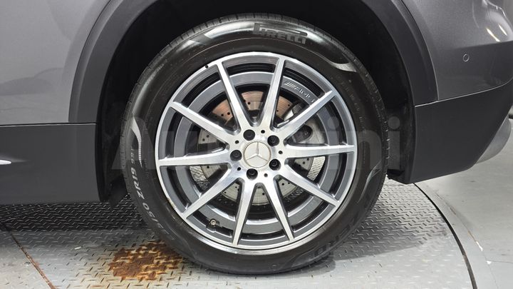 Mercedes Benz GLB Class 2022 — 4