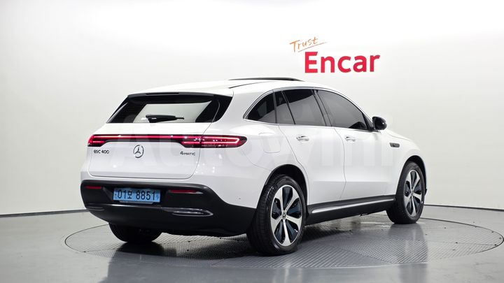 Mercedes-Benz EQC 2020 — 2