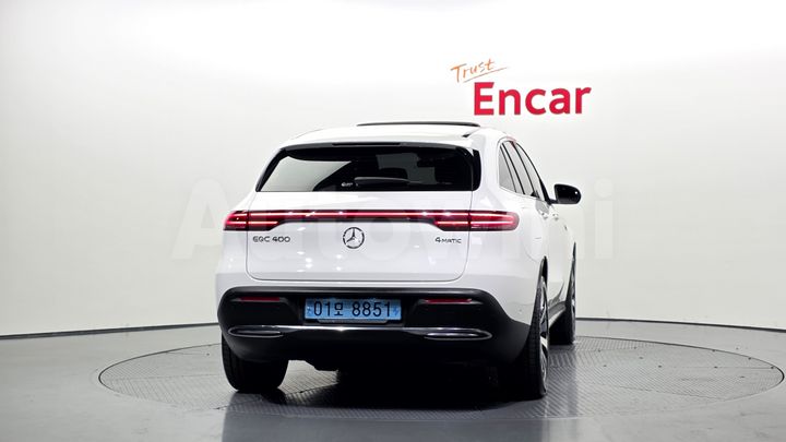Mercedes-Benz EQC 2020 — 4