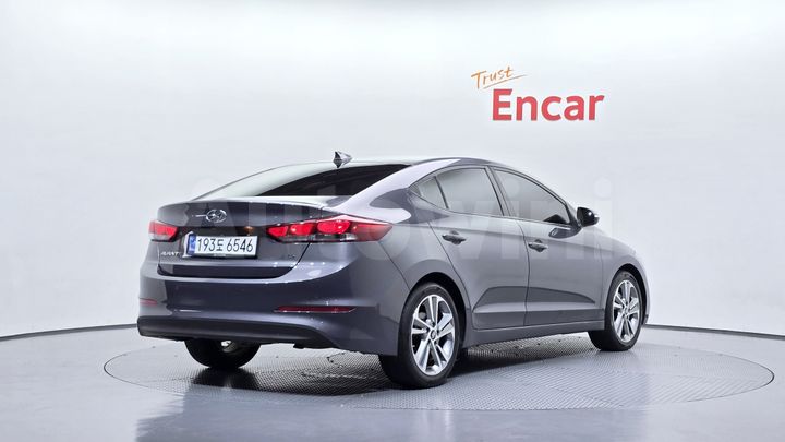 Hyundai Avante 2018 — 2