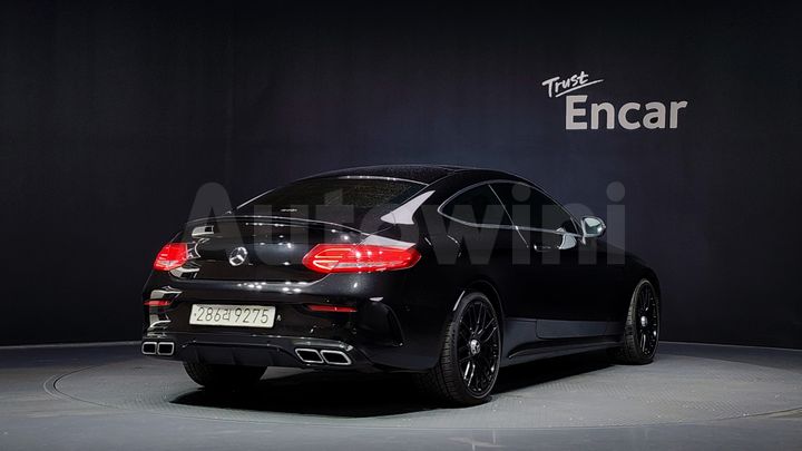 Mercedes-Benz C Class 2018 — 2