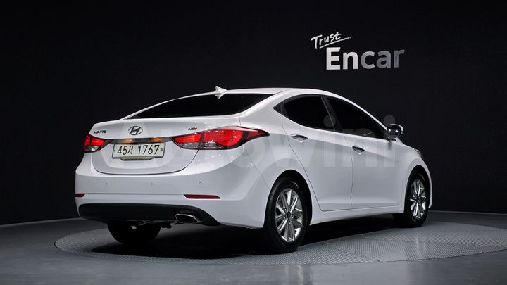 Hyundai Avante 2016 — 2