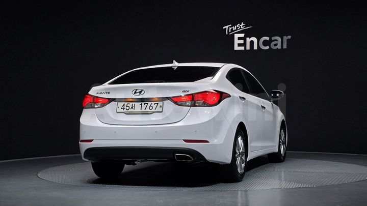Hyundai Avante 2016 — 4