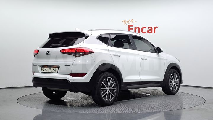 Hyundai Tucson 2016 — 2
