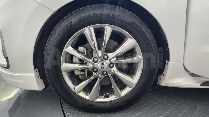 Kia Carnival 2020 — 5