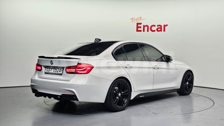 BMW 3 Series 2016 — 2