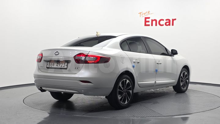 Renault SM3