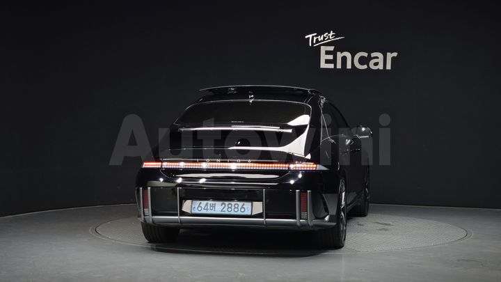 Hyundai Ioniq 2023 — 4