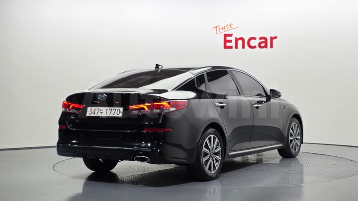 Kia K5 2019 — 2