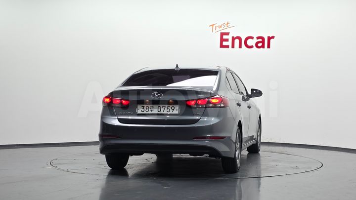 Hyundai Avante 2016 — 4