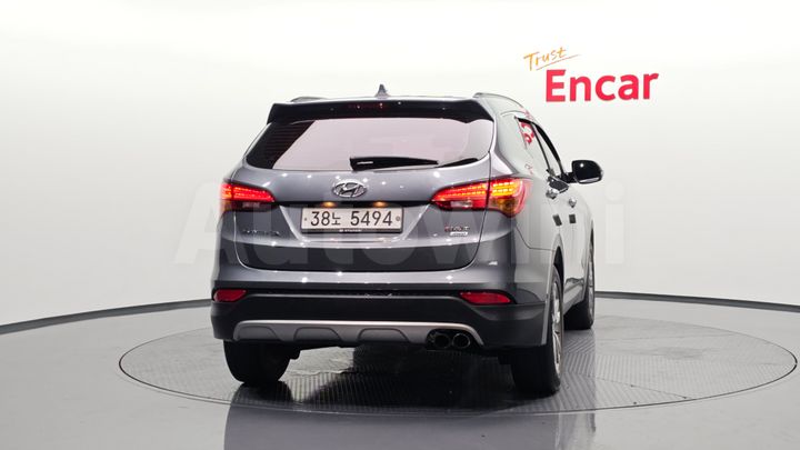 Hyundai SantaFe 2015 — 3