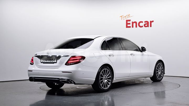 Mercedes Benz E Class