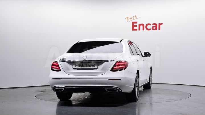Mercedes Benz E Class 2017 — 3