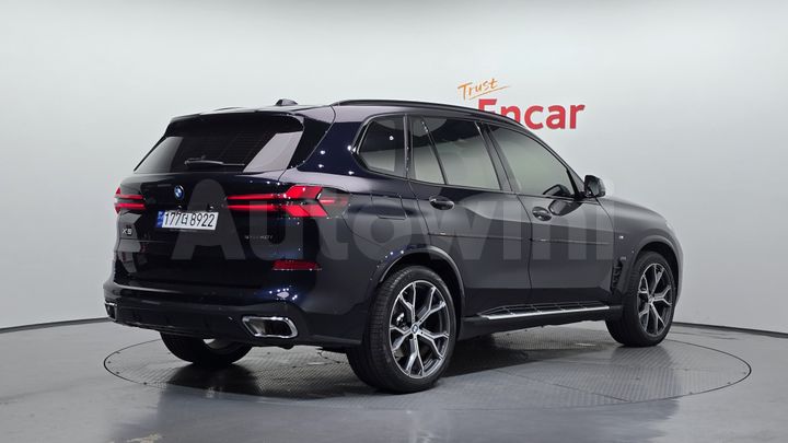 BMW X5 2024 — 2