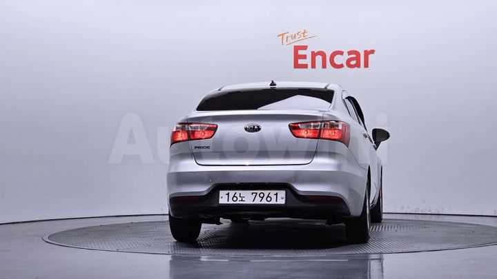 Kia Pride 2015 — 4
