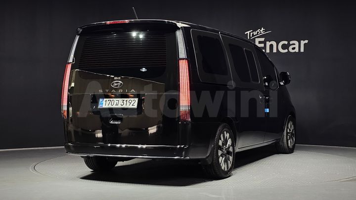 Hyundai Staria 2022 — 2