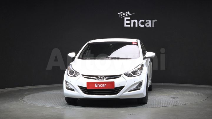 Hyundai Avante 2016 — 3