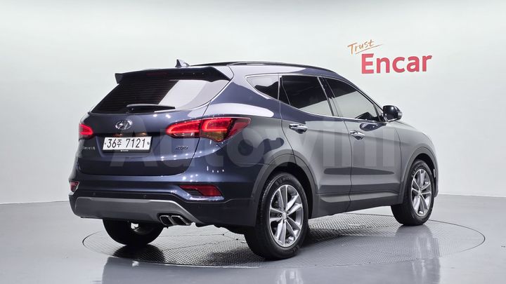 Hyundai SantaFe 2018 — 2