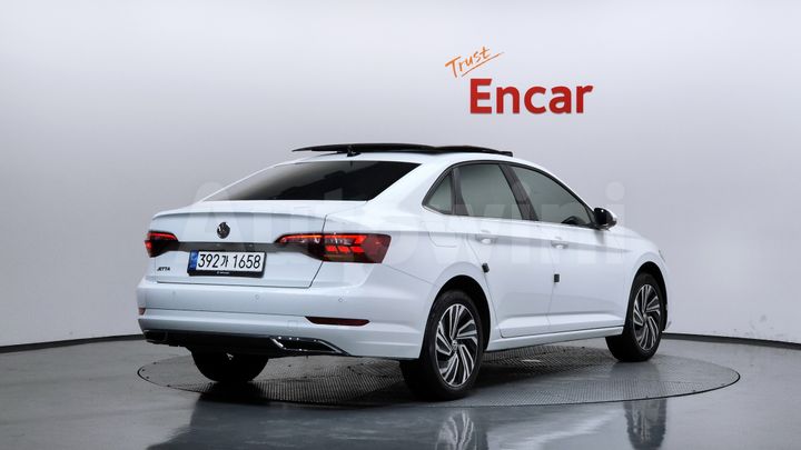 Volkswagen Jetta 2021 — 2