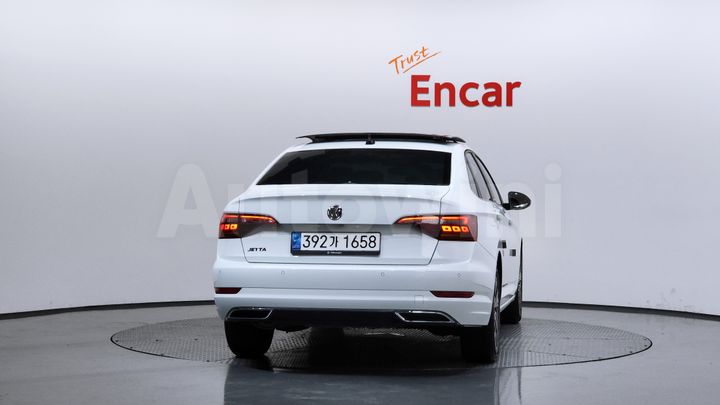 Volkswagen Jetta 2021 — 4