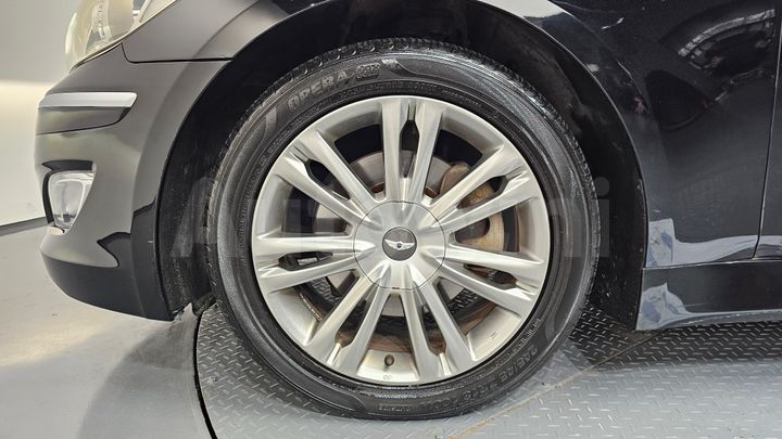 Hyundai Genesis 2012 — 5