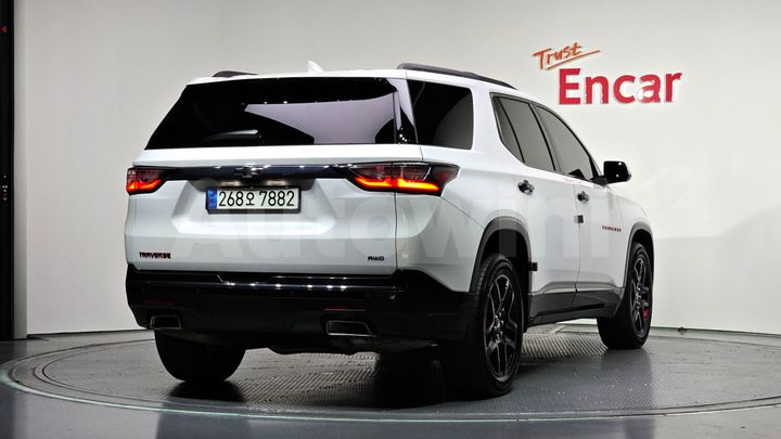 Chevrolet Traverse 2021 — 2