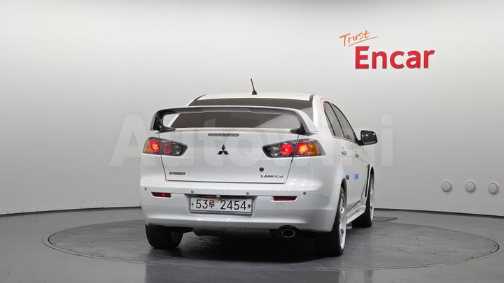 Mitsubishi Lancer 2010 — 4