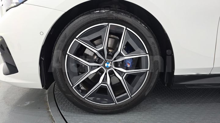 BMW 5 Series 2024 — 5