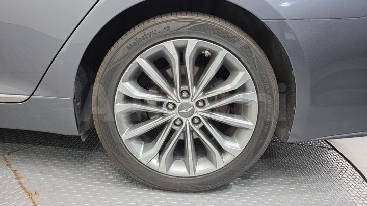 Hyundai Genesis 2015 — 5