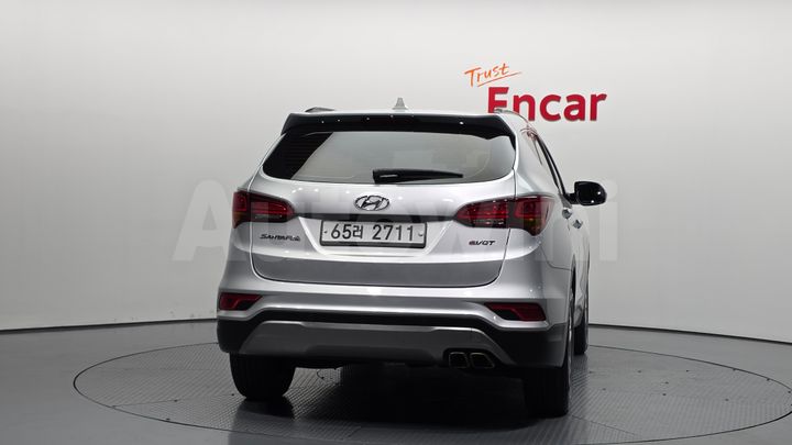 Hyundai SantaFe 2017 — 4