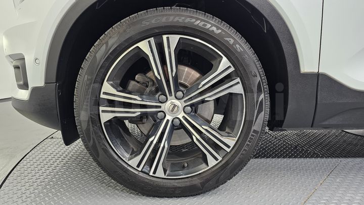 Volvo XC40 2021 — 5