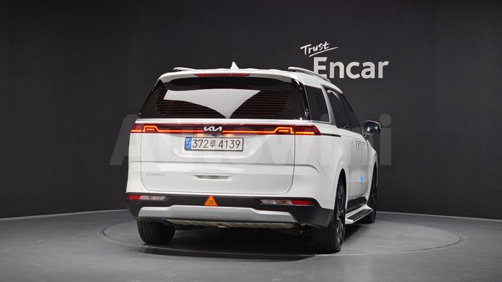 Kia Carnival 2023 — 4