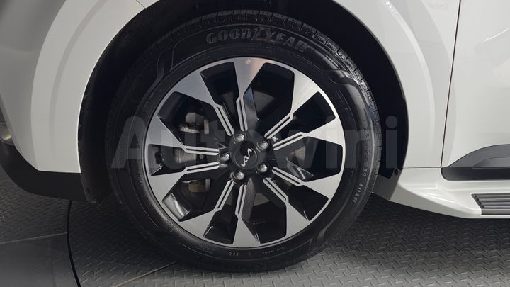Kia Carnival 2023 — 5