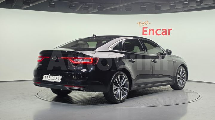 Renault SM6 2016 — 2