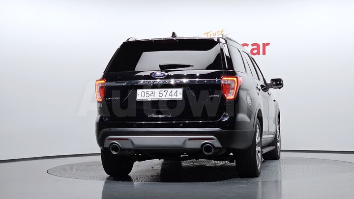 Ford Explorer 2017 — 4