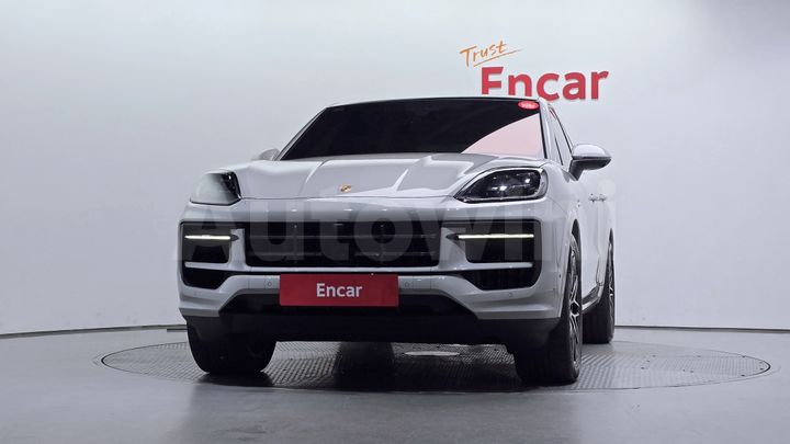 Porsche Cayenne 2025 — 3