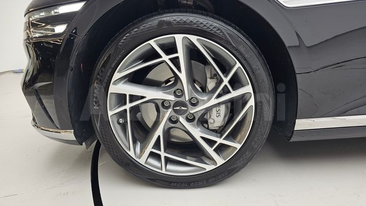 Genesis G90 2023 — 5