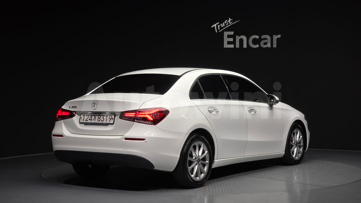 Mercedes-Benz A Class 2020 — 2