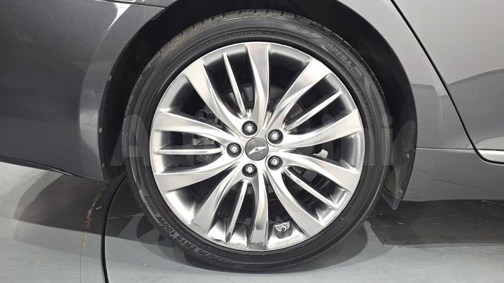 Genesis G80 2017 — 5