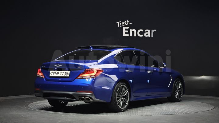 Genesis G70 2018 — 2