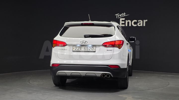 Hyundai SantaFe 2013 — 4