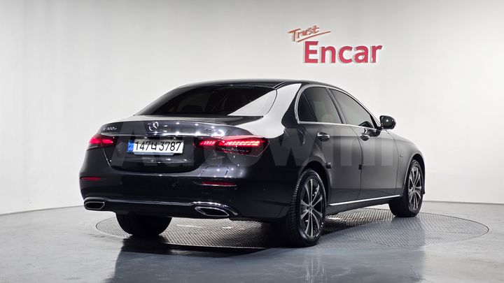 Mercedes-Benz E Class 2021 — 2