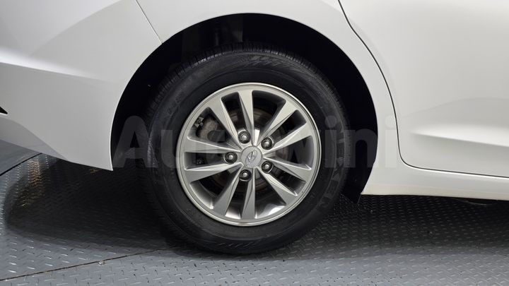 Hyundai Avante 2020 — 5